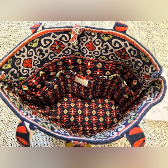 Vera Bradley Tote Bag in Blue Red Geometric Print EUC - Picture 3 of 8